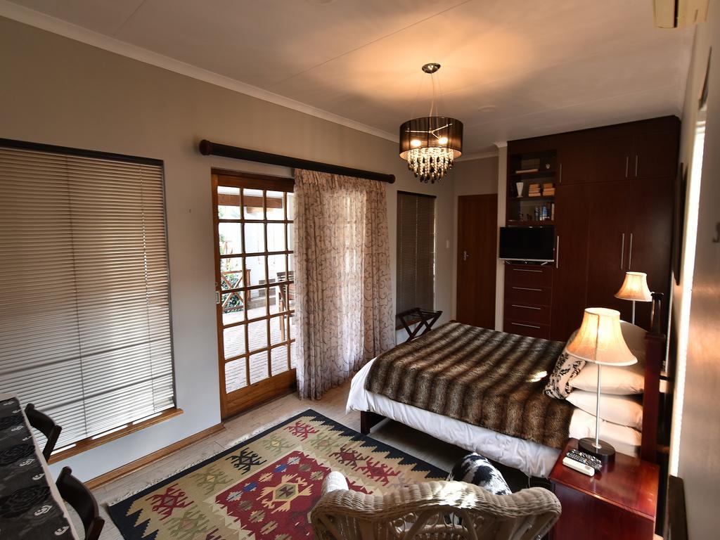 Bloemstantia Guest House Bloemfontein Extérieur photo
