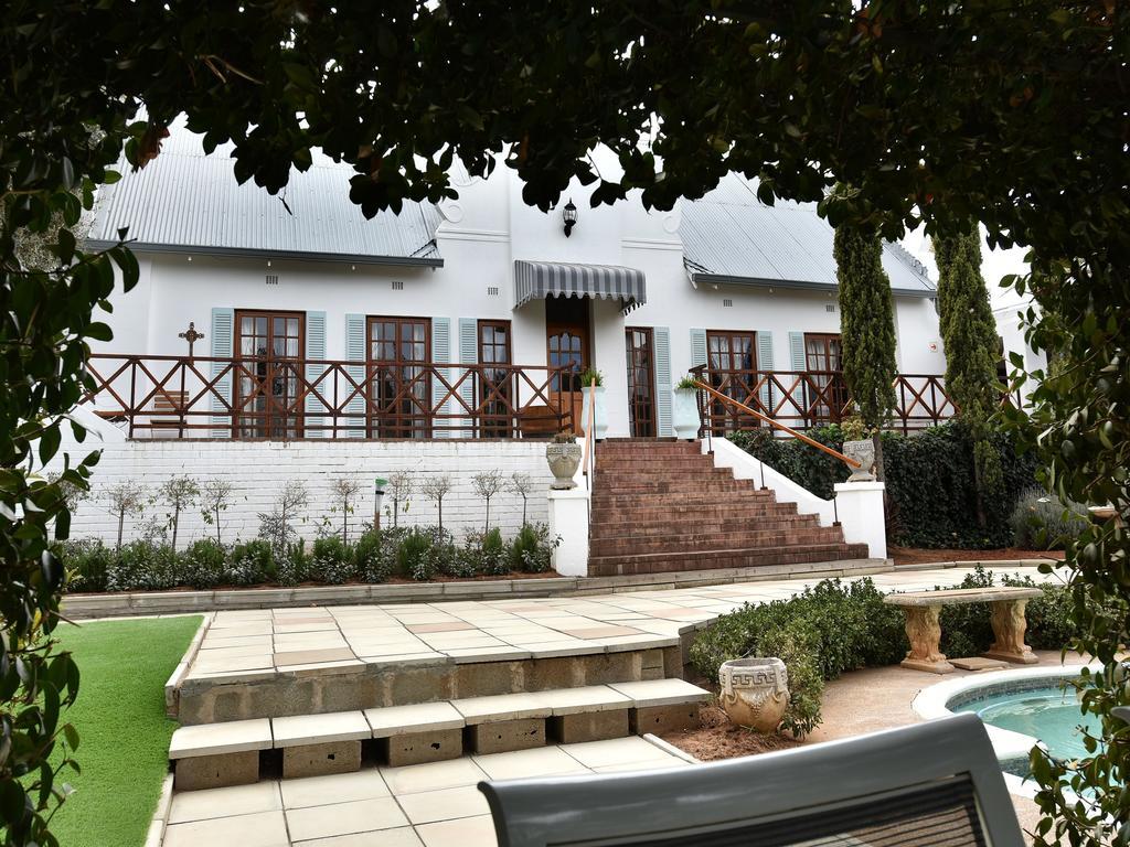 Bloemstantia Guest House Bloemfontein Extérieur photo