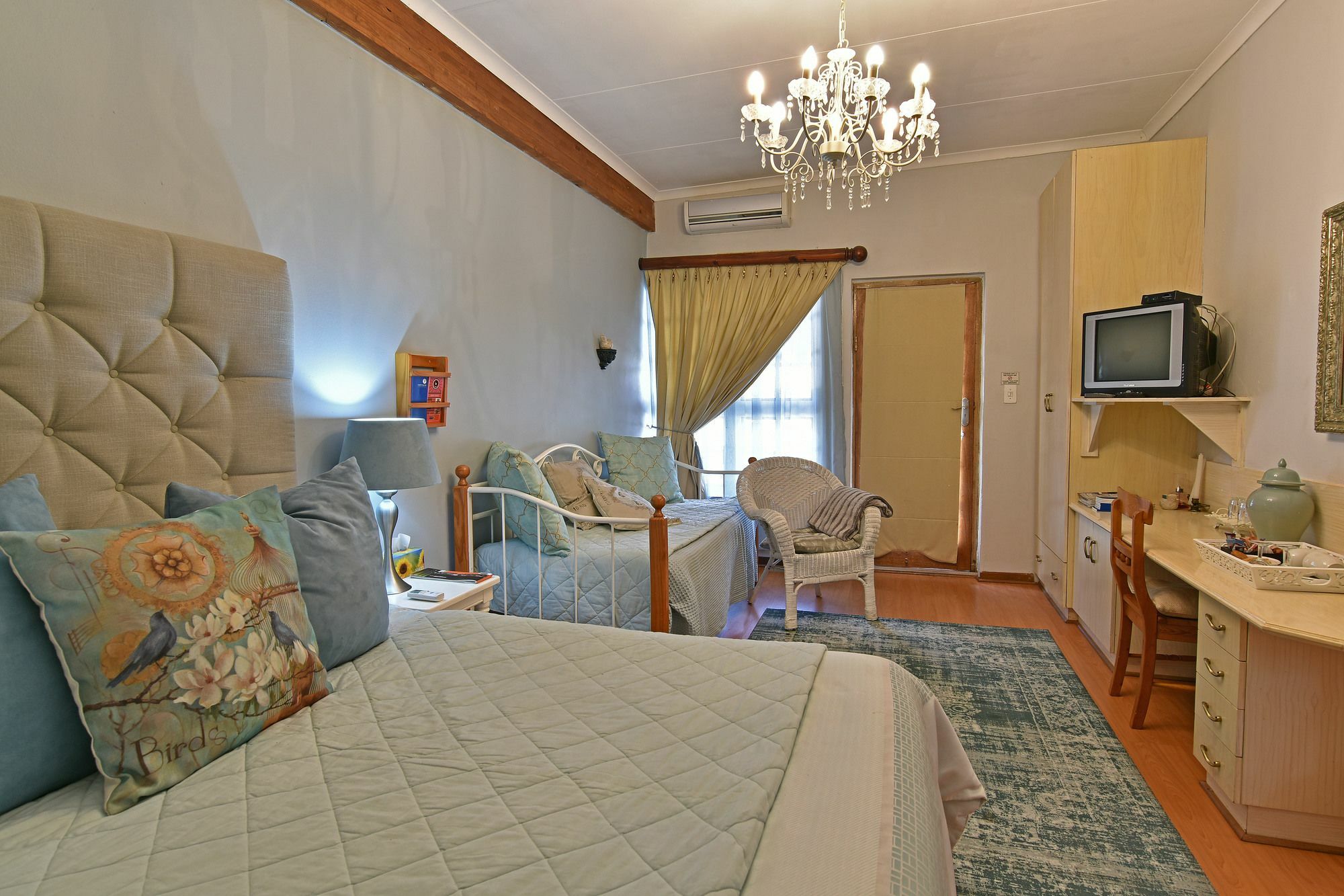 Bloemstantia Guest House Bloemfontein Extérieur photo